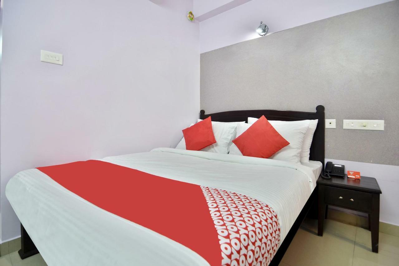 Shanthi Residency Pathanamthitta Luaran gambar