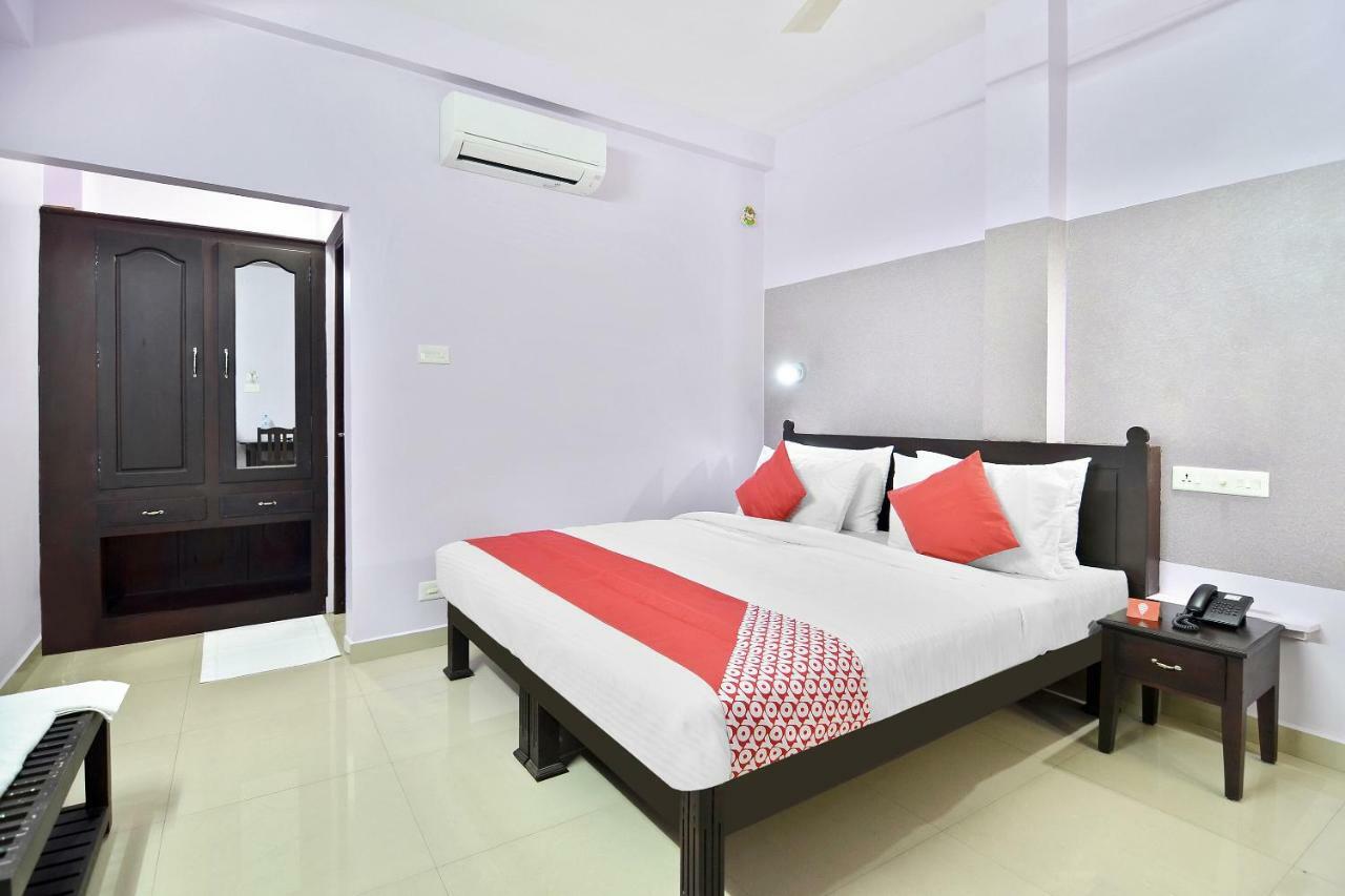 Shanthi Residency Pathanamthitta Luaran gambar