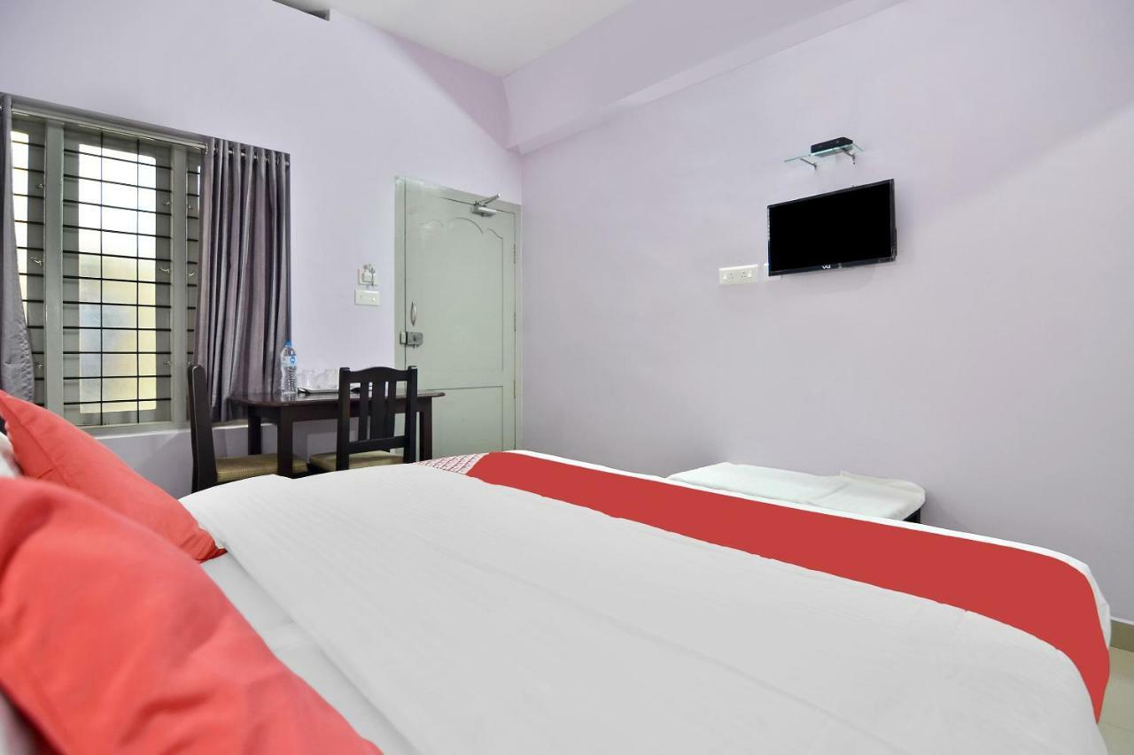 Shanthi Residency Pathanamthitta Luaran gambar